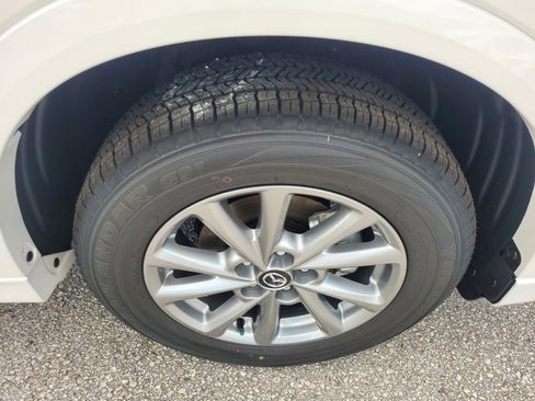 New 2025 MAZDA CX-5 AWD 2.5 S w/ Preferred Package image 17