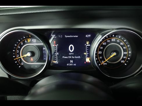 Used 2021 Jeep Gladiator Sport image 22