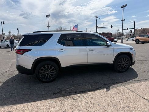 Used 2022 Chevrolet Traverse RS w/ LPO, Floor Liner Package AWD/4WD image 7