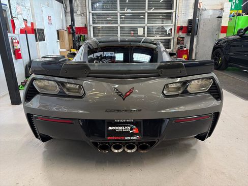 Used 2015 Chevrolet Corvette Z06 w/ 3LZ Preferred Equipment Group image 7