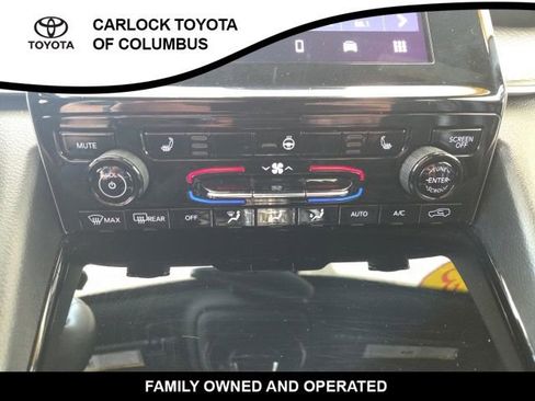Used 2023 Jeep Grand Cherokee L Laredo AWD/4WD image 28