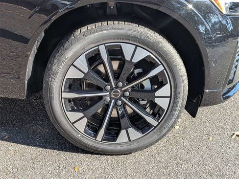 New 2026 Volvo XC60 B5 Plus w/ Protection Package Premier image 12