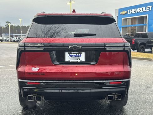 Used 2024 Chevrolet Traverse RS w/ LPO, Floor Liner Package image 9