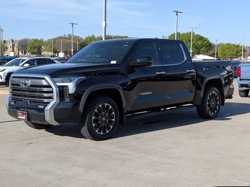 Used 2025 Toyota Tundra Limited AWD/4WD image 9