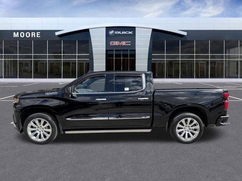 Used 2022 Chevrolet Silverado 1500 High Country w/ Technology Package image 6
