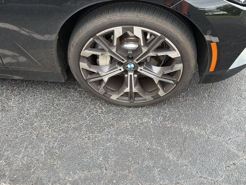 Used 2025 BMW 330i Sedan w/ Premium Package RWD image 7