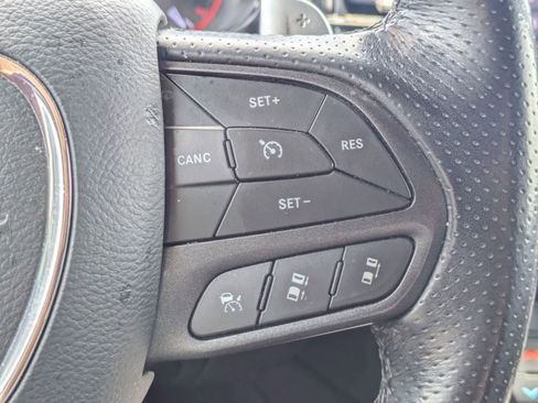 Used 2024 Dodge Durango GT RWD image 9