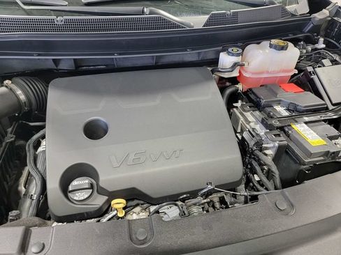 Used 2019 Chevrolet Traverse RS FWD image 34
