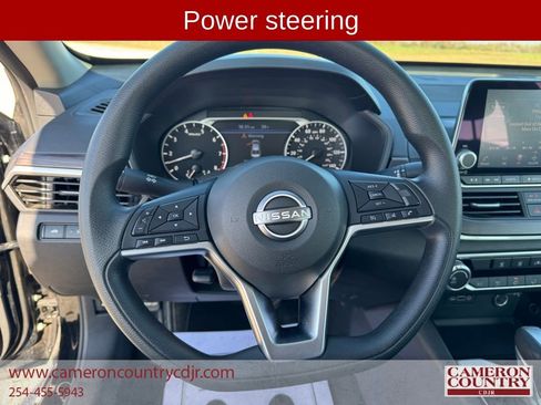 Used 2024 Nissan Altima 2.5 SV image 9