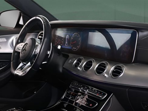 Used 2020 Mercedes-Benz E 63 AMG S image 17