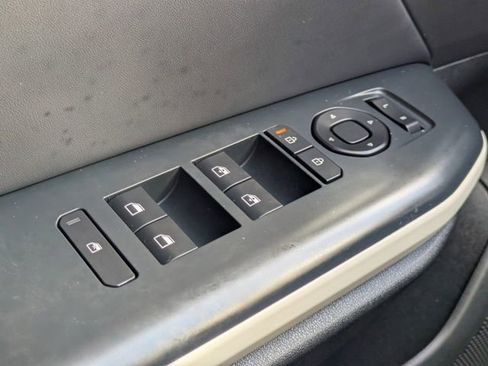 Used 2025 Kia K4 GT-Line image 23