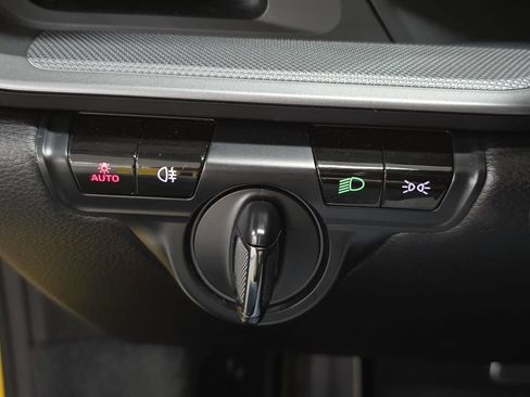 Certified 2021 Porsche 911 Carrera RWD image 21