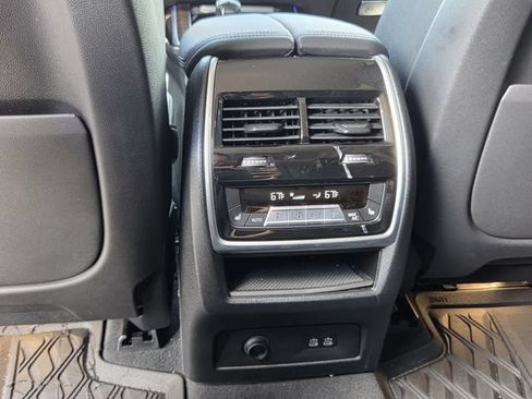 Used 2021 BMW X7 xDrive40i w/ Cold Weather Package AWD/4WD image 15