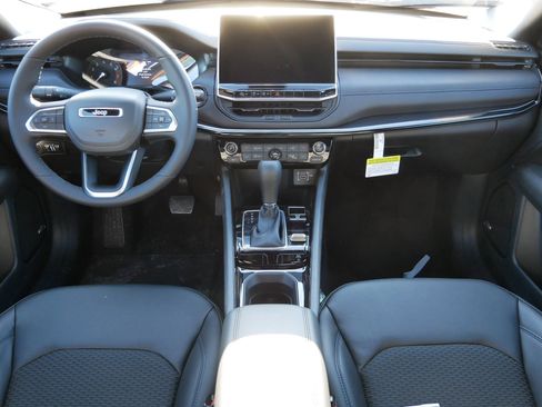 New 2026 Jeep Compass Latitude w/ Sun and Sound Group AWD/4WD image 12