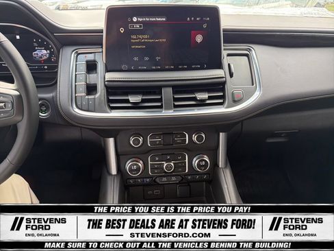 Used 2023 GMC Yukon XL SLT w/ SLT Luxury Package AWD/4WD image 24