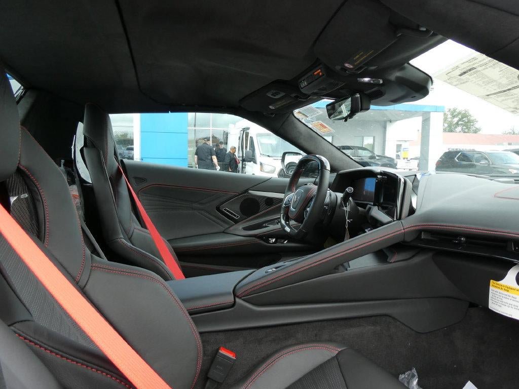 New 2027 Chevrolet Corvette Z06 w/ Stealth Interior Trim Package RWD image 10