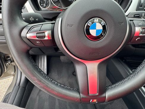 Used 2017 BMW 320i Sedan image 33