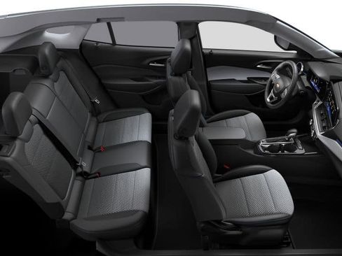 New 2026 Chevrolet Trax LT w/ Driver Confidence Package image 56