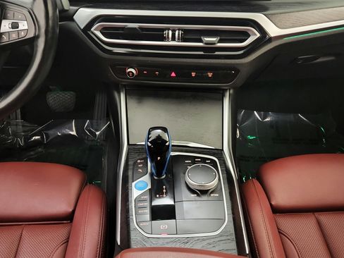Used 2023 BMW i4 eDrive35 RWD image 22