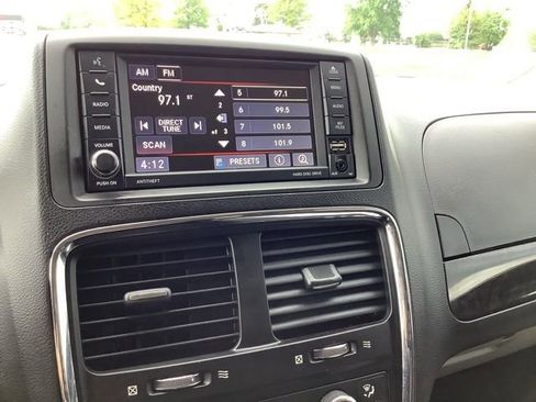 Used 2017 Dodge Grand Caravan SE w/ Power Window Group FWD image 30