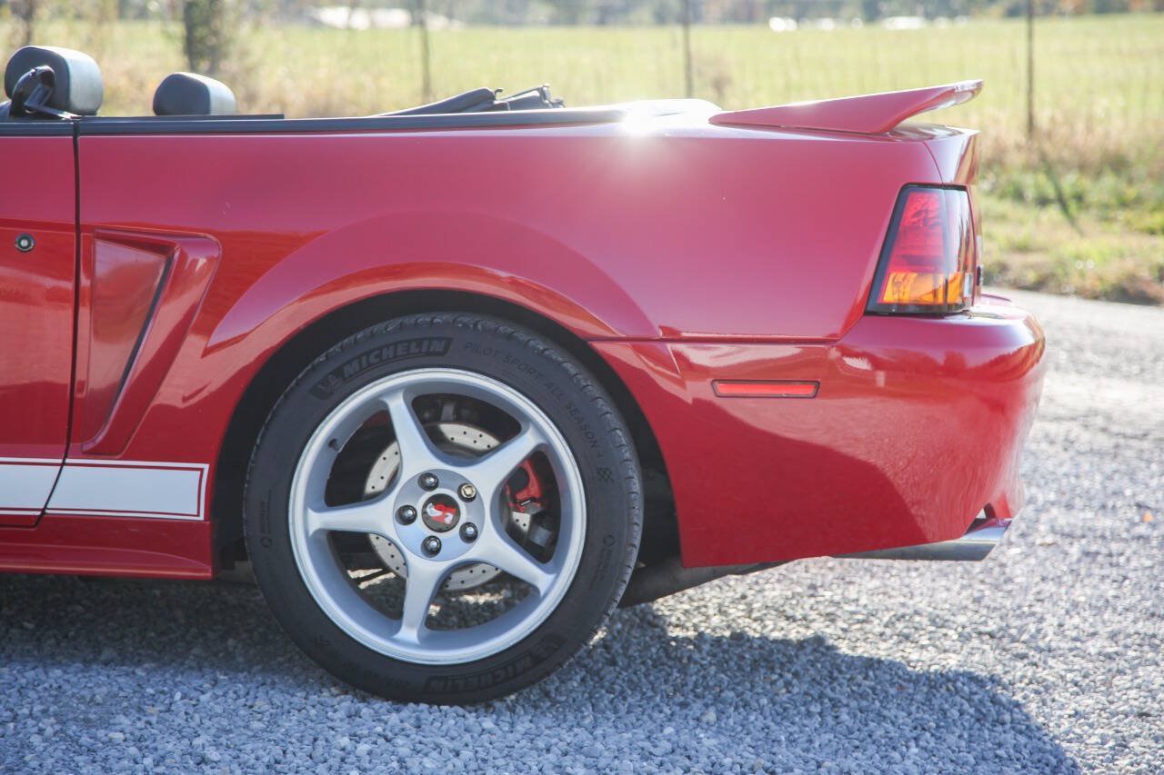 Used 1999 Ford Mustang Cobra RWD image 10