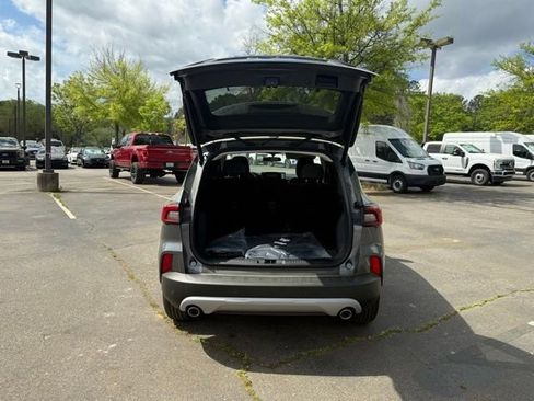 New 2024 Ford Escape SE image 22