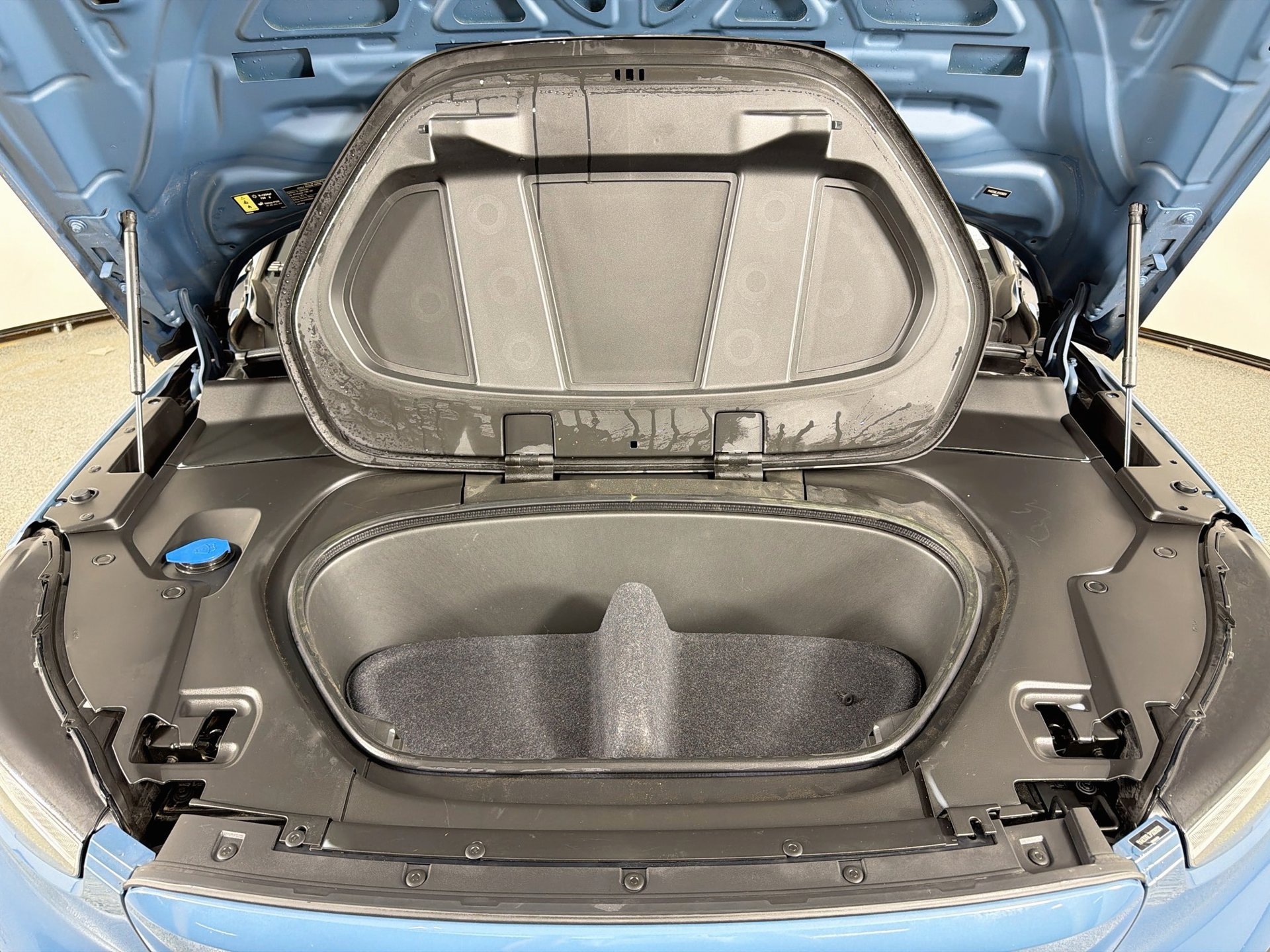 Certified 2023 Volvo C40 P8 Recharge Plus AWD/4WD image 32