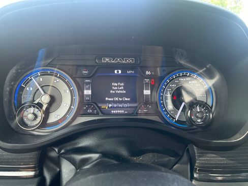Used 2022 RAM 1500 Limited AWD/4WD image 7