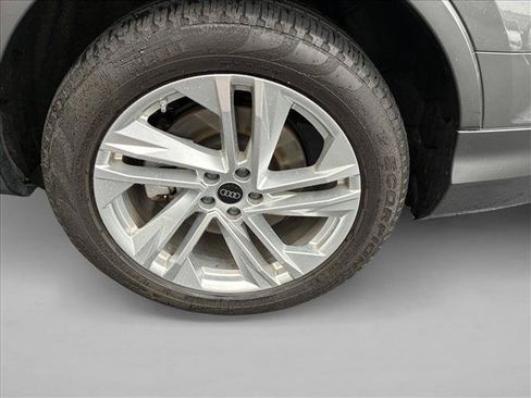 Used 2023 Audi Q7 2.0T Premium w/ Convenience Package AWD/4WD image 8