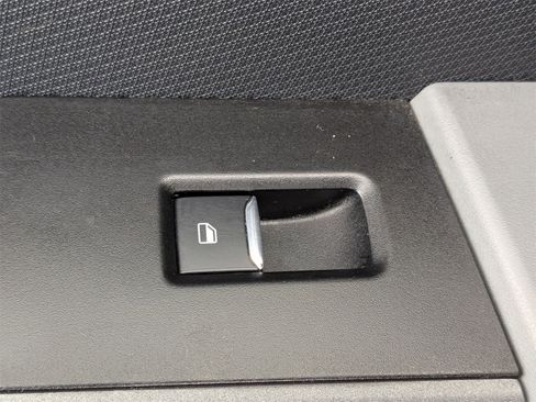 Used 2023 Ford F150 XLT image 28