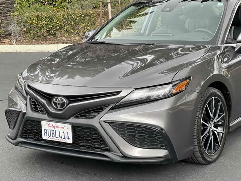 Used 2021 Toyota Camry SE w/ Convenience Package image 77