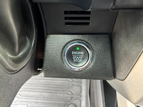 Used 2018 Ford F250 Platinum w/ Platinum Ultimate Package AWD/4WD image 33