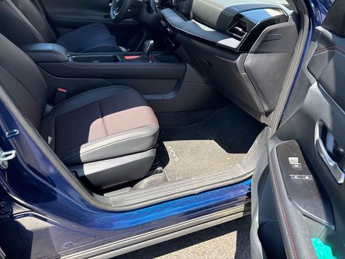Used 2026 Nissan Kicks SR w/ SR Premium Package AWD/4WD image 4
