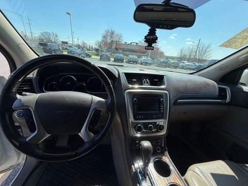 Used 2015 GMC Acadia Denali image 5