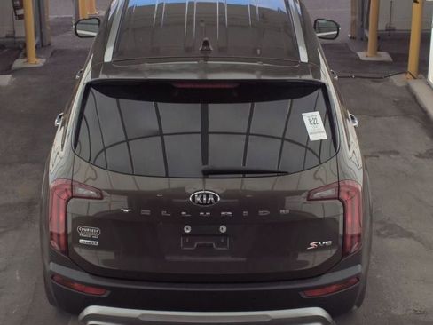 Used 2020 Kia Telluride S w/ S 8 Passenger Seating Package AWD/4WD image 5