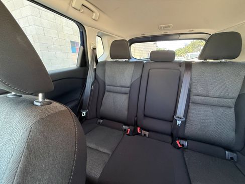 Used 2025 Nissan Rogue SV FWD image 38