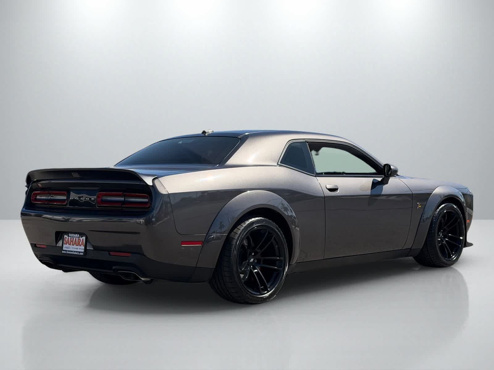 Used 2022 Dodge Challenger R/T Scat Pack RWD image 7