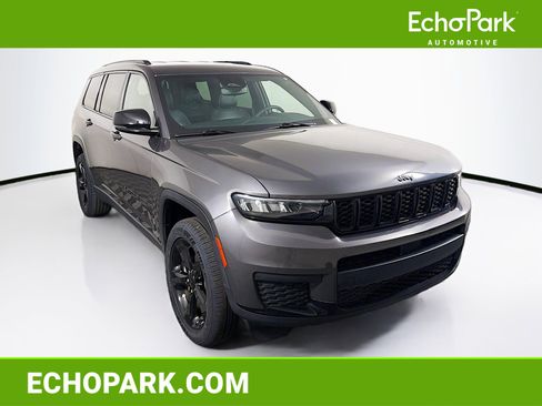 Used 2023 Jeep Grand Cherokee L Laredo RWD image 1