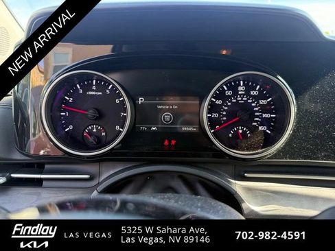 Certified 2024 Kia Carnival EX FWD image 8