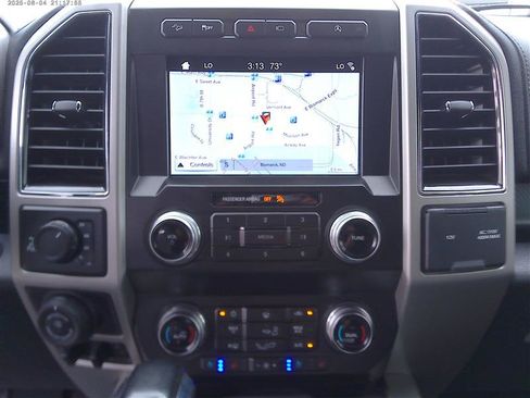 Used 2019 Ford F150 Lariat w/ Equipment Group 502A Luxury AWD/4WD image 14