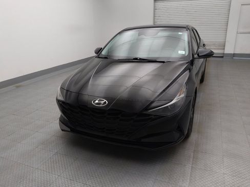 Used 2021 Hyundai Elantra SEL FWD image 15