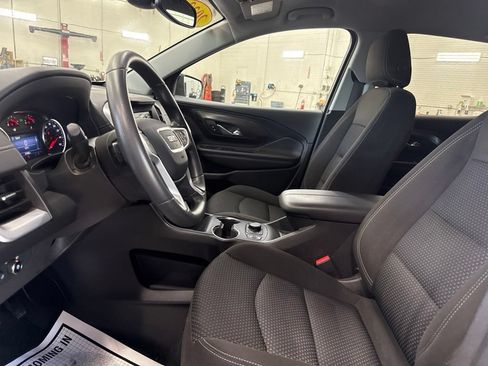 Used 2023 GMC Terrain SLE w/ Driver Convenience Package AWD/4WD image 9