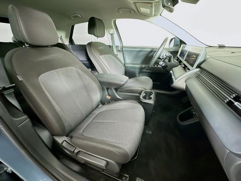 Used 2024 Hyundai Ioniq 5 SEL image 31