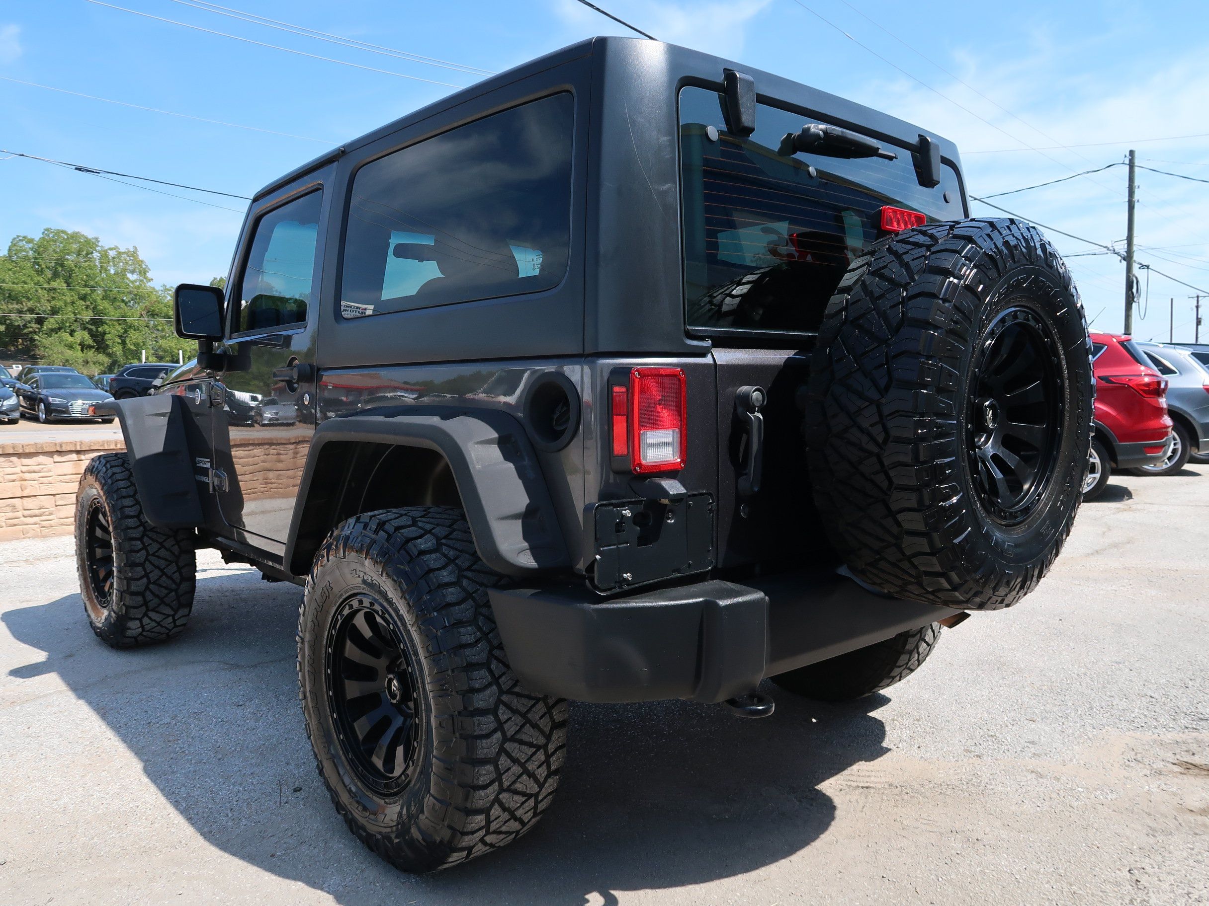 Used 2017 Jeep Wrangler Sport AWD/4WD image 7