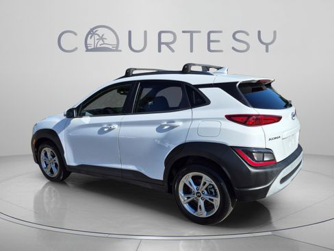 Certified 2023 Hyundai Kona SEL AWD/4WD image 3