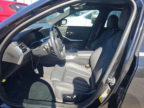 Used 2019 BMW 330i Sedan RWD image 7