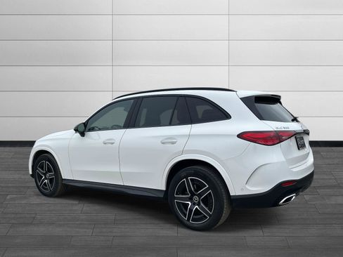 Certified 2025 Mercedes-Benz GLC 300 4MATIC image 4