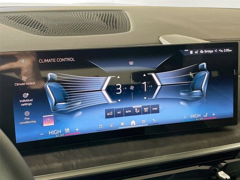 New 2026 BMW X5 xDrive50e w/ Premium Package image 16