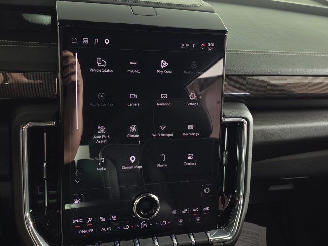 Certified 2025 GMC Yukon XL Elevation w/ Elevation Premium Package AWD/4WD image 21