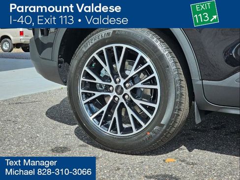 Used 2024 Ford Escape SE image 10